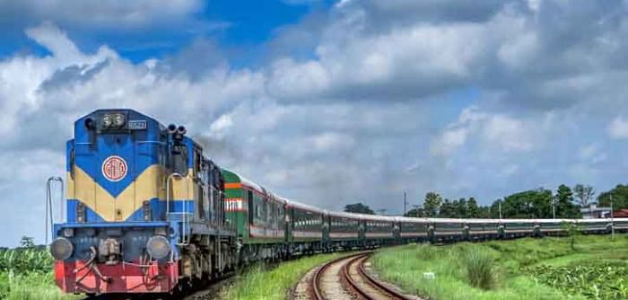 ৯২টি লোকাল ট্রেন এখনো বন্ধ